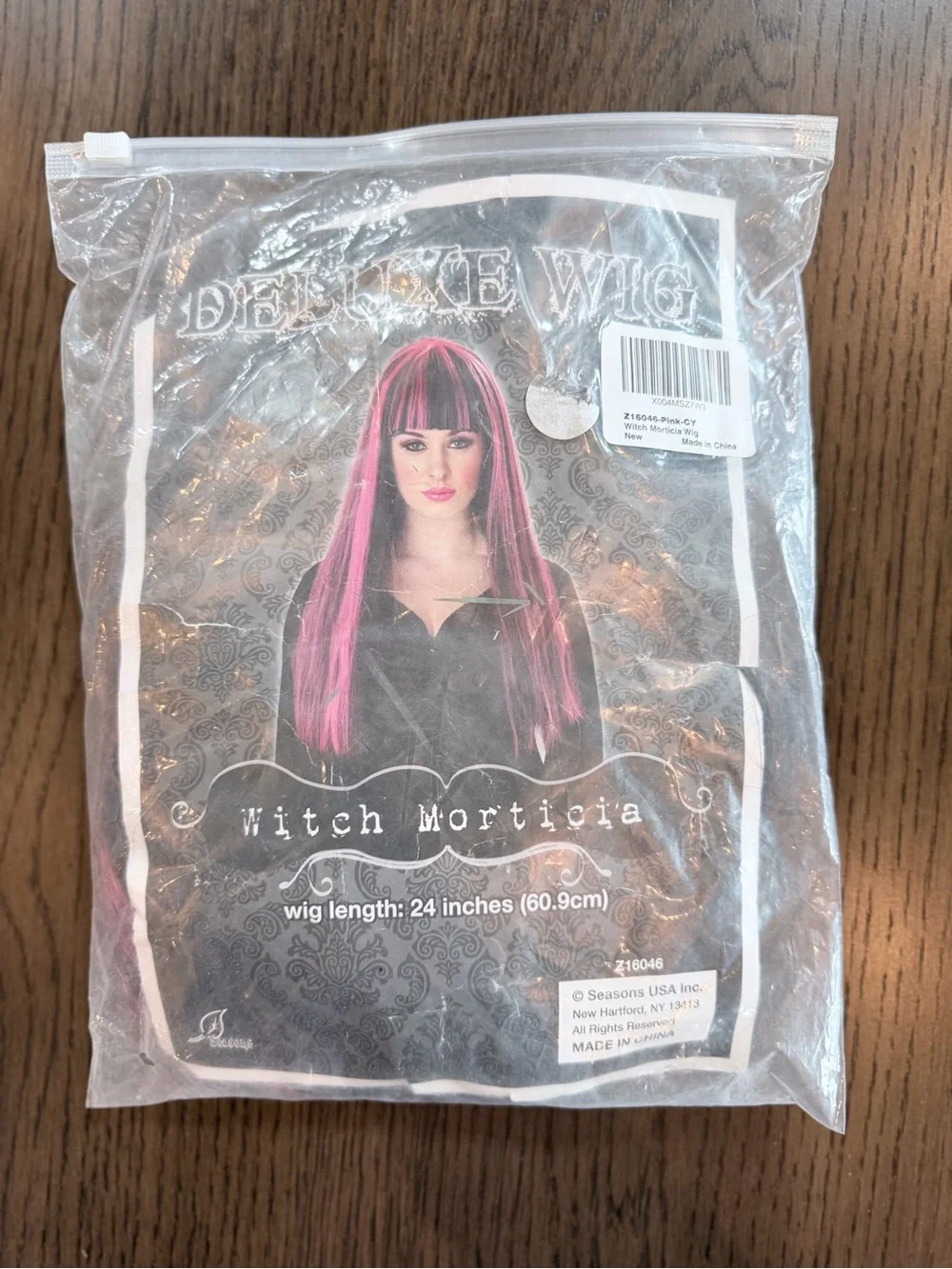 NWT Witch Morticia Long Pink-Black Costume Wig